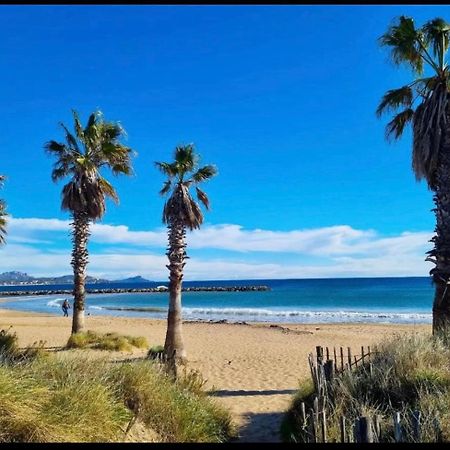 Апартаменты Le Venise 3 Etoiles Frejus Сен-Глф Экстерьер фото